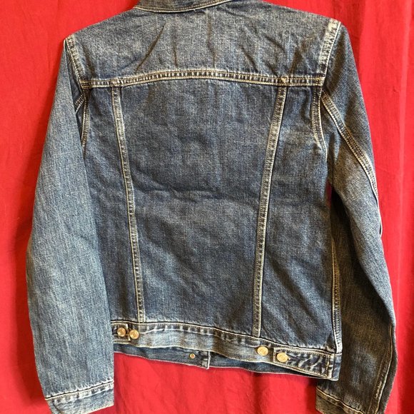 GAP WOMEN' S CLASSIC  DENIM JEAN JACKET SIZE SMALL NEW WITH TAGS - Picture 7 of 16